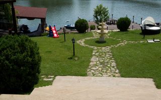 SNAGOV | VILA DE LUX CU 90M DESCHIDERE LA LAC | POZITIE EXCEPTIONALA - Poză 8