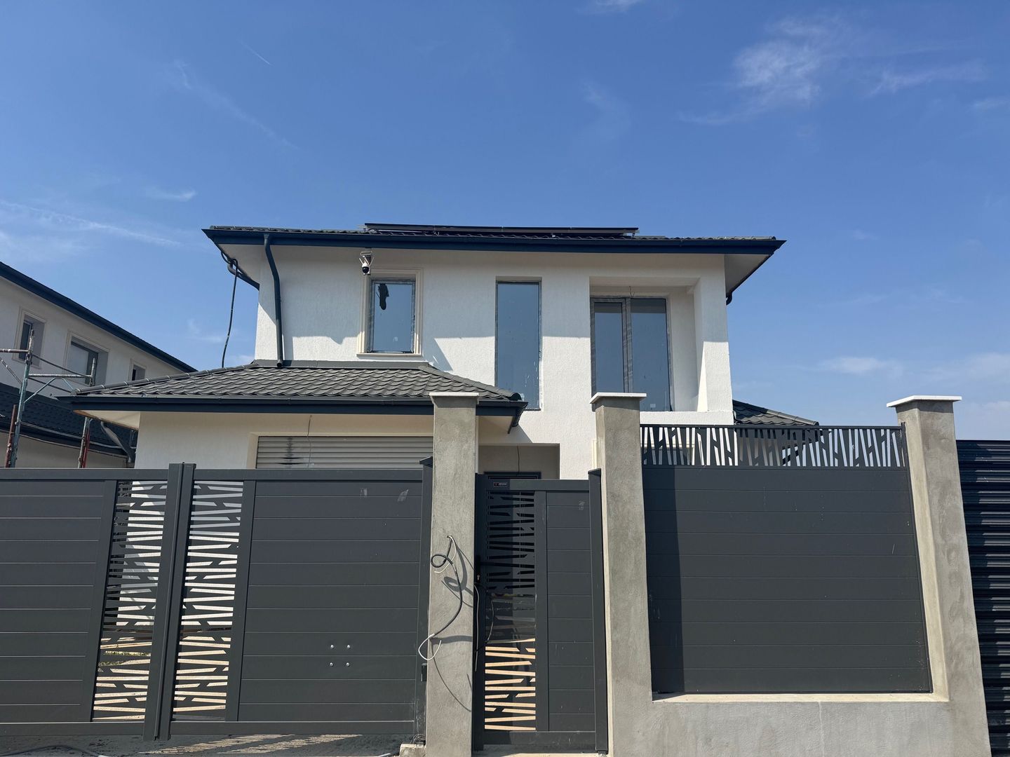 Vila Tunari ECO, POMPA de caldura si PANOURI Fotovoltaice si GARAJ - Poză 5