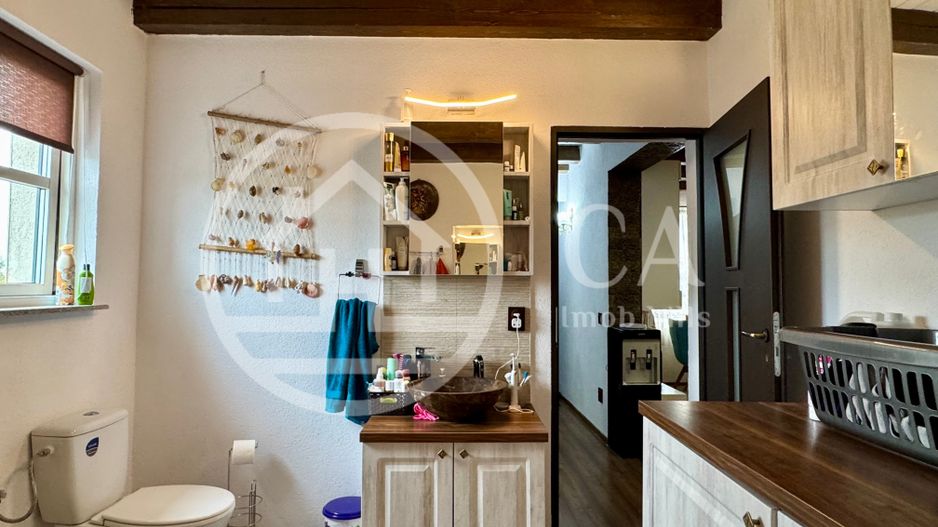 Casă de vânzare cu 6 camere in cartierul Tineretului, Oradea - Poză 17