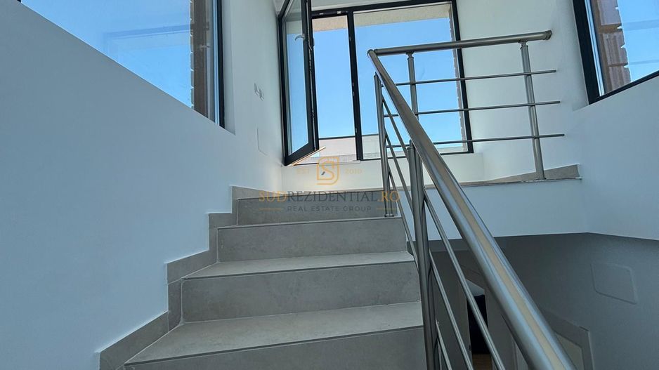 Vila individuala, Tunari, P+1+terasa, finisaje premium, mobilata lux - Poză 14