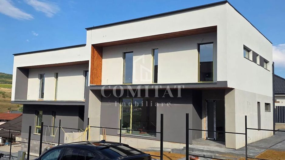 Casă de tip duplex de vânzare | 4 camere | str. Oașului - Poză 1