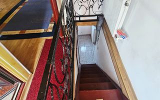 🏡 Casă spațioasă cu 9 camere în Strejnicu – pentru locuință, birouri - Poză 48