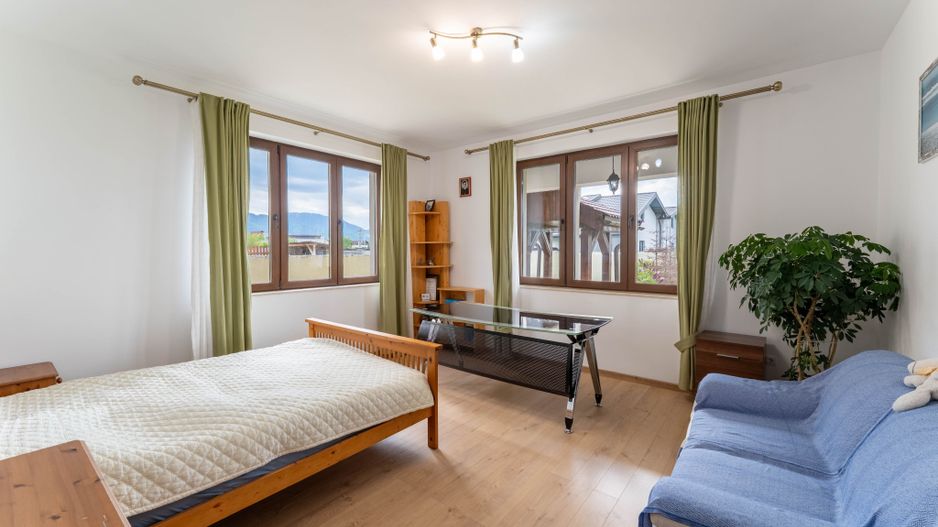 Oportunitate Rară | Proprietate Exclusivă în Izvor - Poză 5