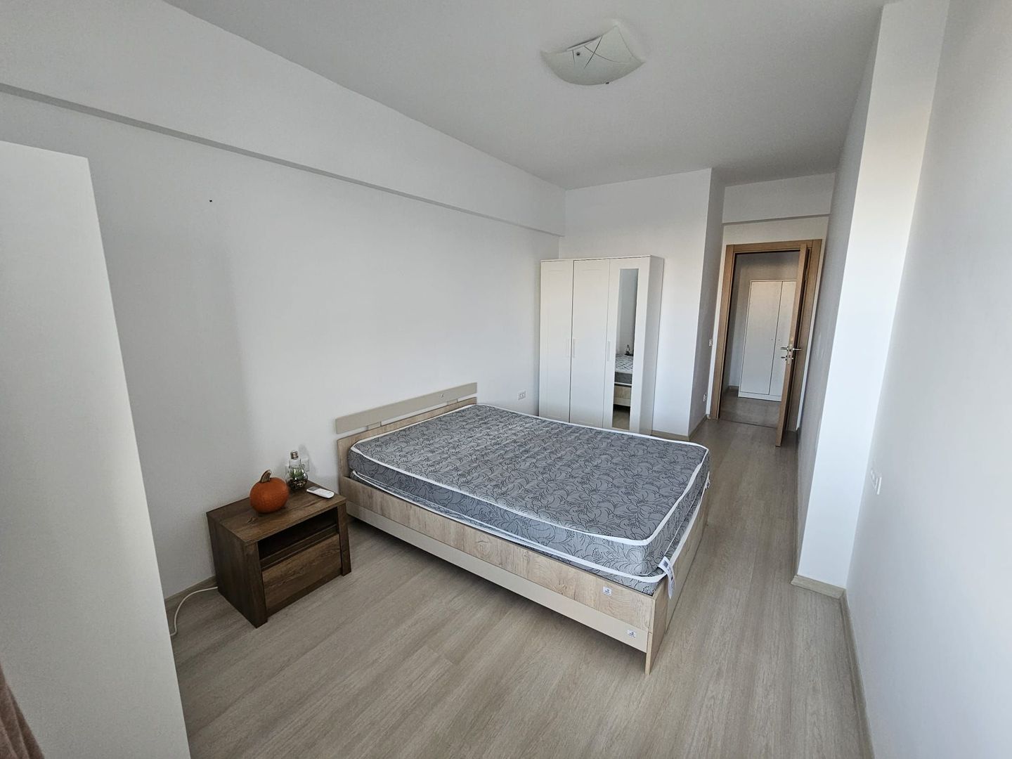 AP. 2 CAMERE- NEW WORLD RESIDENCE, LOCURI PARCARE, CENTRALA PROPRIE - Poză 2