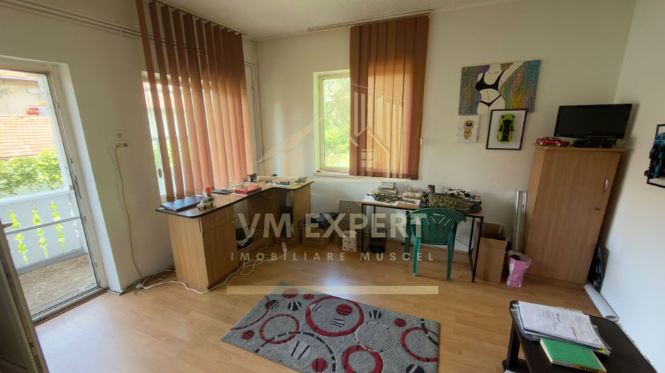 CASĂ 4 CAMERE TEREN 233 MP CENTRU CAMPULUNG - Poză 3