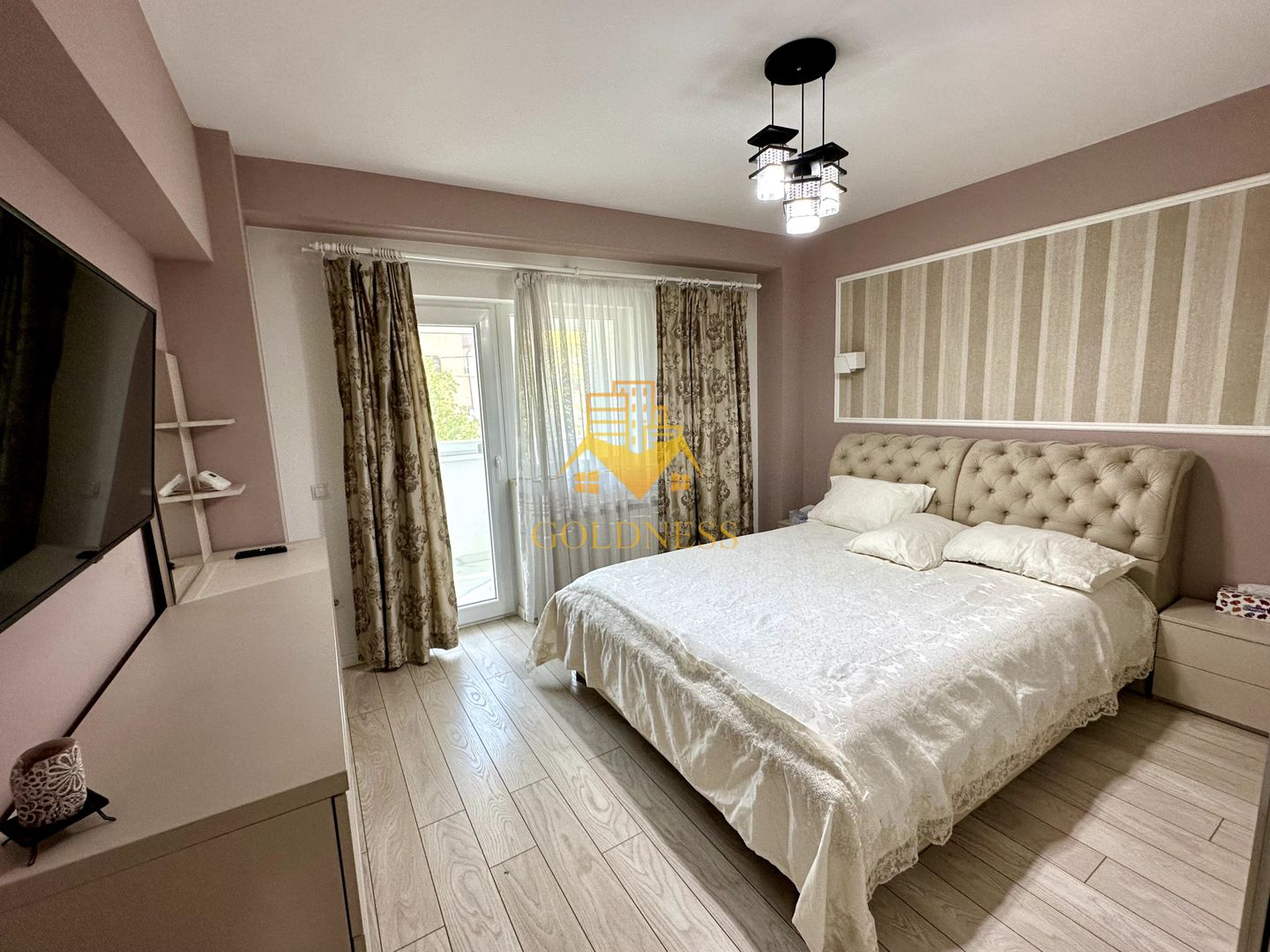 2 camere decomandate, Piata Marasti, Dorobantilor, OMV, The Office - Poză 1