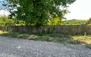 Casă bătrânească cu teren de 3.200 mp în Hertioana de Jos, jud.Bacău - Poză 6