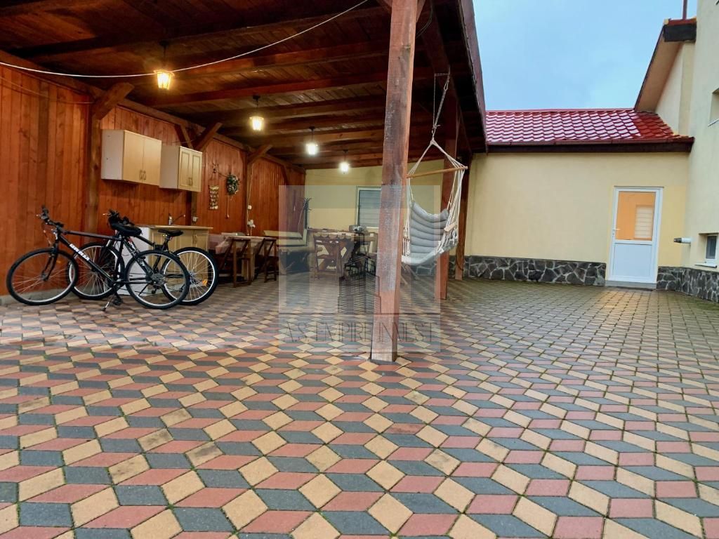 Casa/Villa 8 camere, 1100 mp teren - zona Ultracentral/Sanpetru - Poză 9