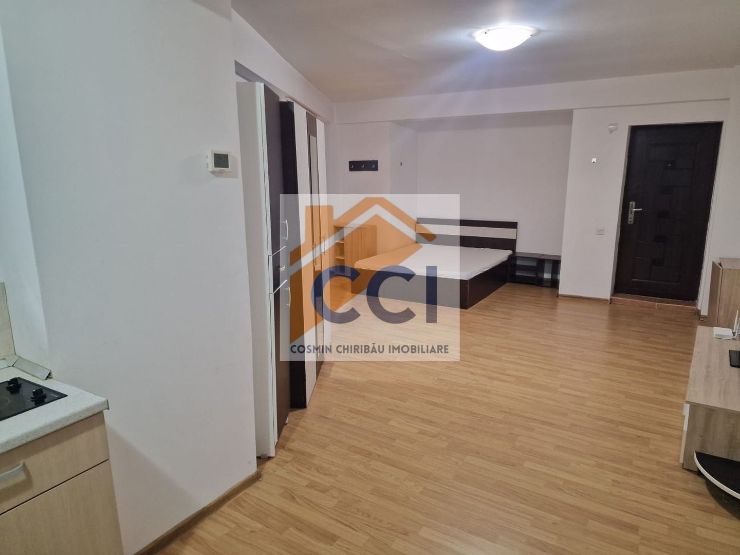Garsonieră open-space de închiriat - Poză 9