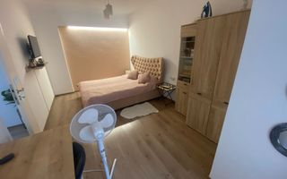 Apartament in centru vechi- Renovat complet- Pretabil investitie - Poză 4