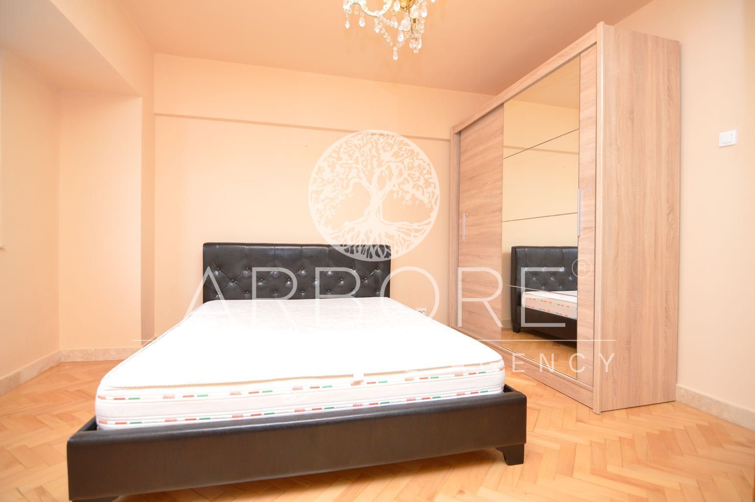Apartament 2 camere exclusivist – Palatul de Justiție, Centrul Vechi - Poză 1