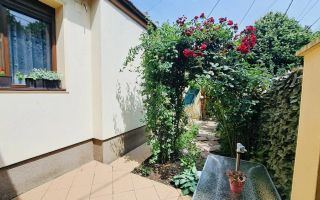 Casa individuala zona Lipovei la pret de apartament - Poză 1