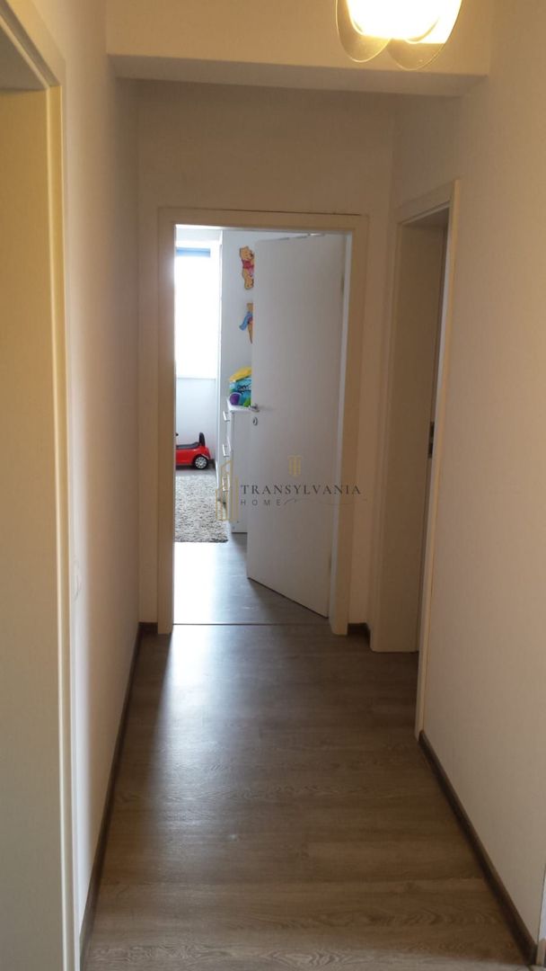 Apartament 3 camere, decomandat - Poză 7