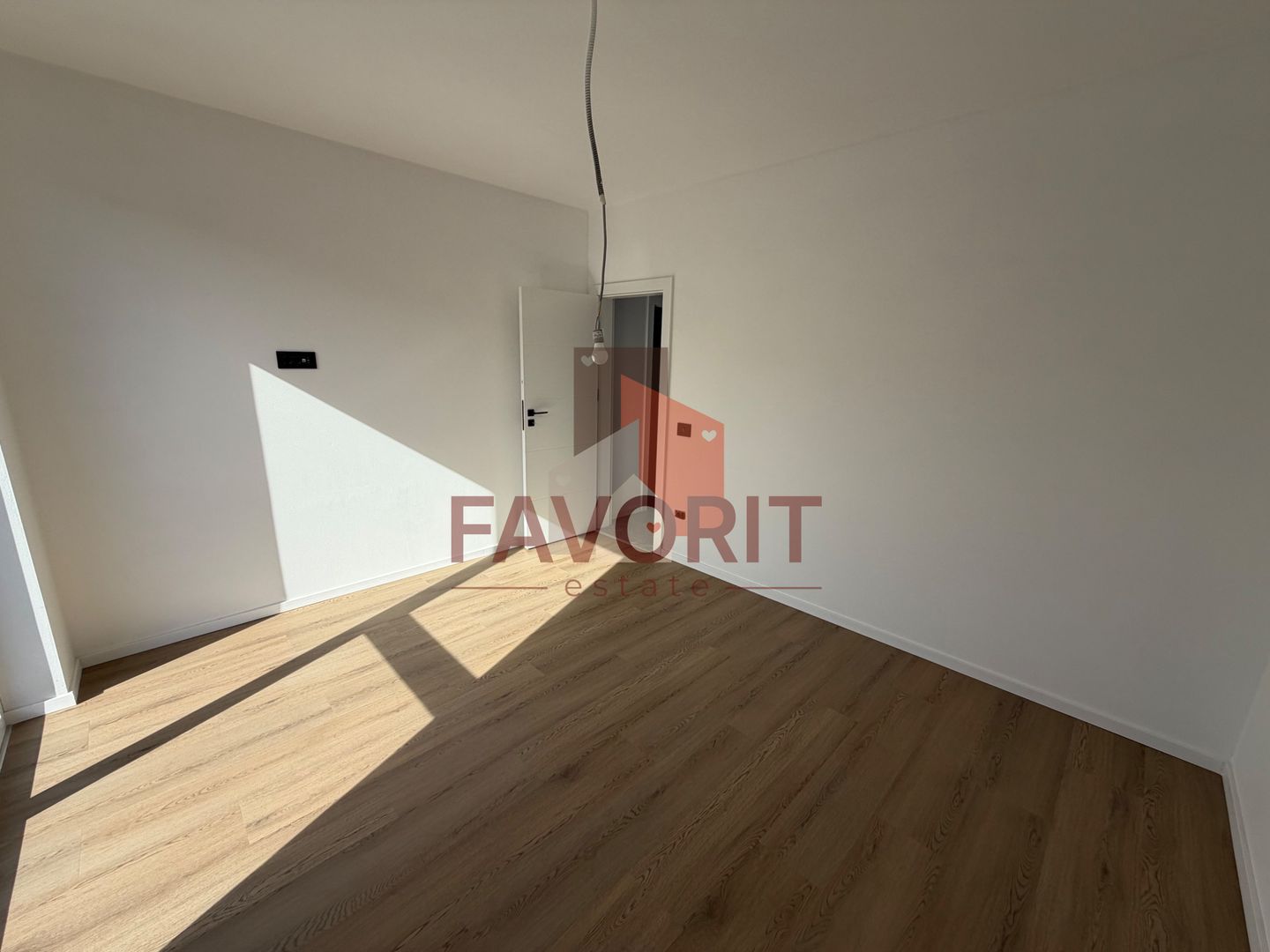 Apartament cu 4 camere pe 2 nivele. 108 mp utili. Comision 0% - Poză 15
