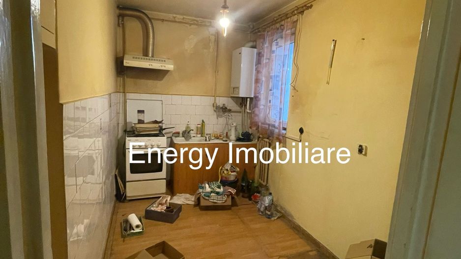 Apartament cu 4 camere și 2 băi, zona Dâmbul Pietros - Poză 2