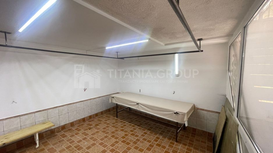 Spatiu comercial vad pietonal si auto. Pretabil salon/depozitare/crama - Poză 2