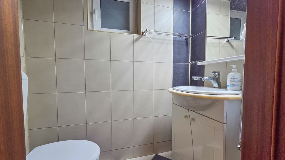 Apart 3 camere birouri stradal Bulevardul Unirii colt Nerva Traian - Poză 11