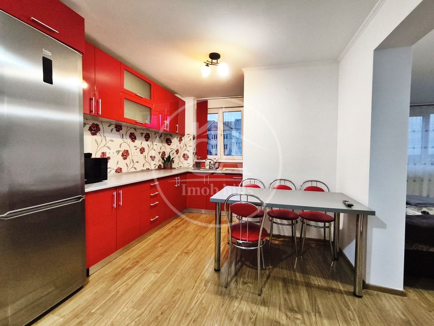 Apartament de inchiriat cu 3 camere in Rogerius, Oradea - Poză 1