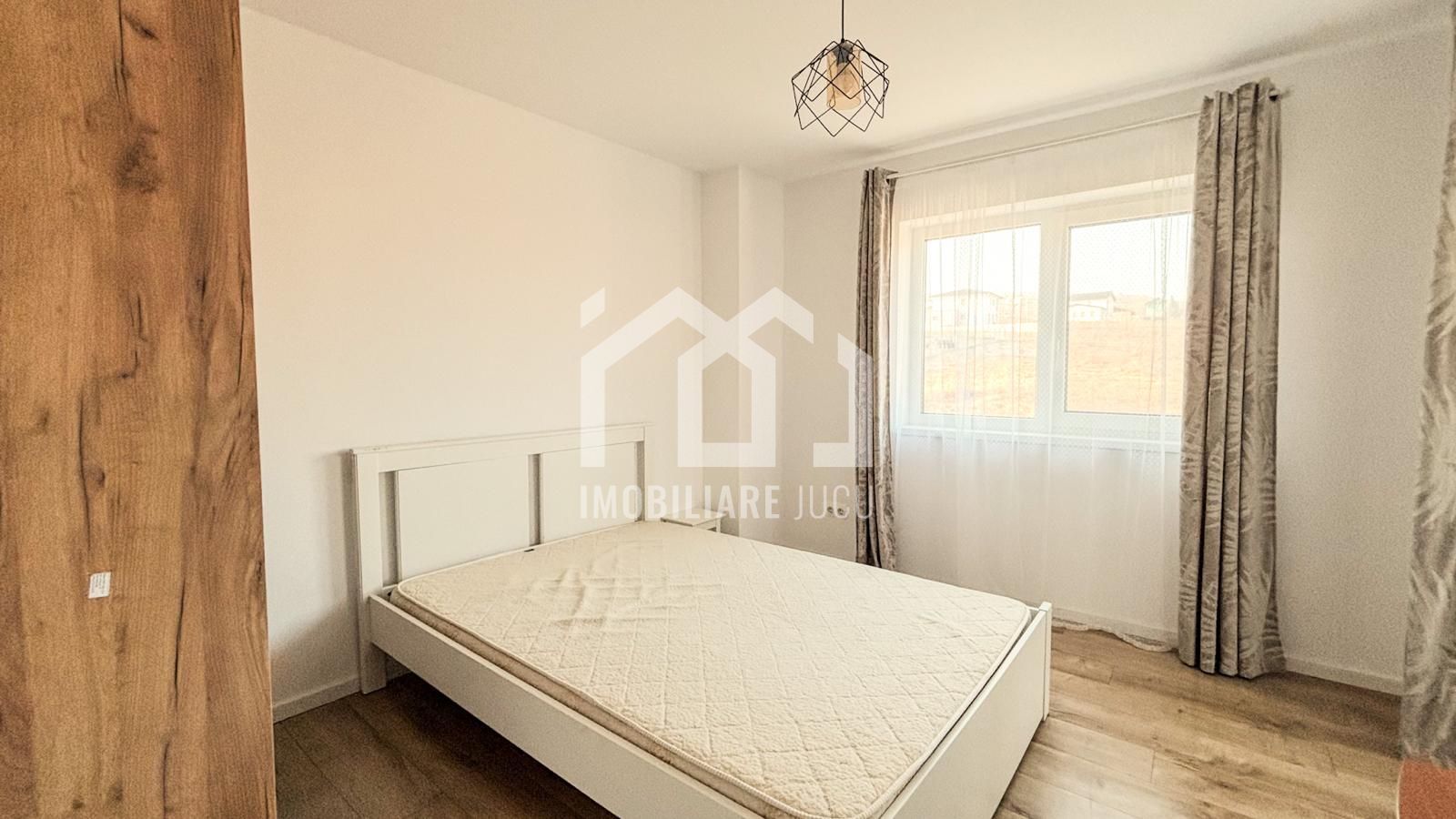 De Inchiriat Casa Individuala 4 camere, 140mp, teren 550mp, Campenesti - Poză 4