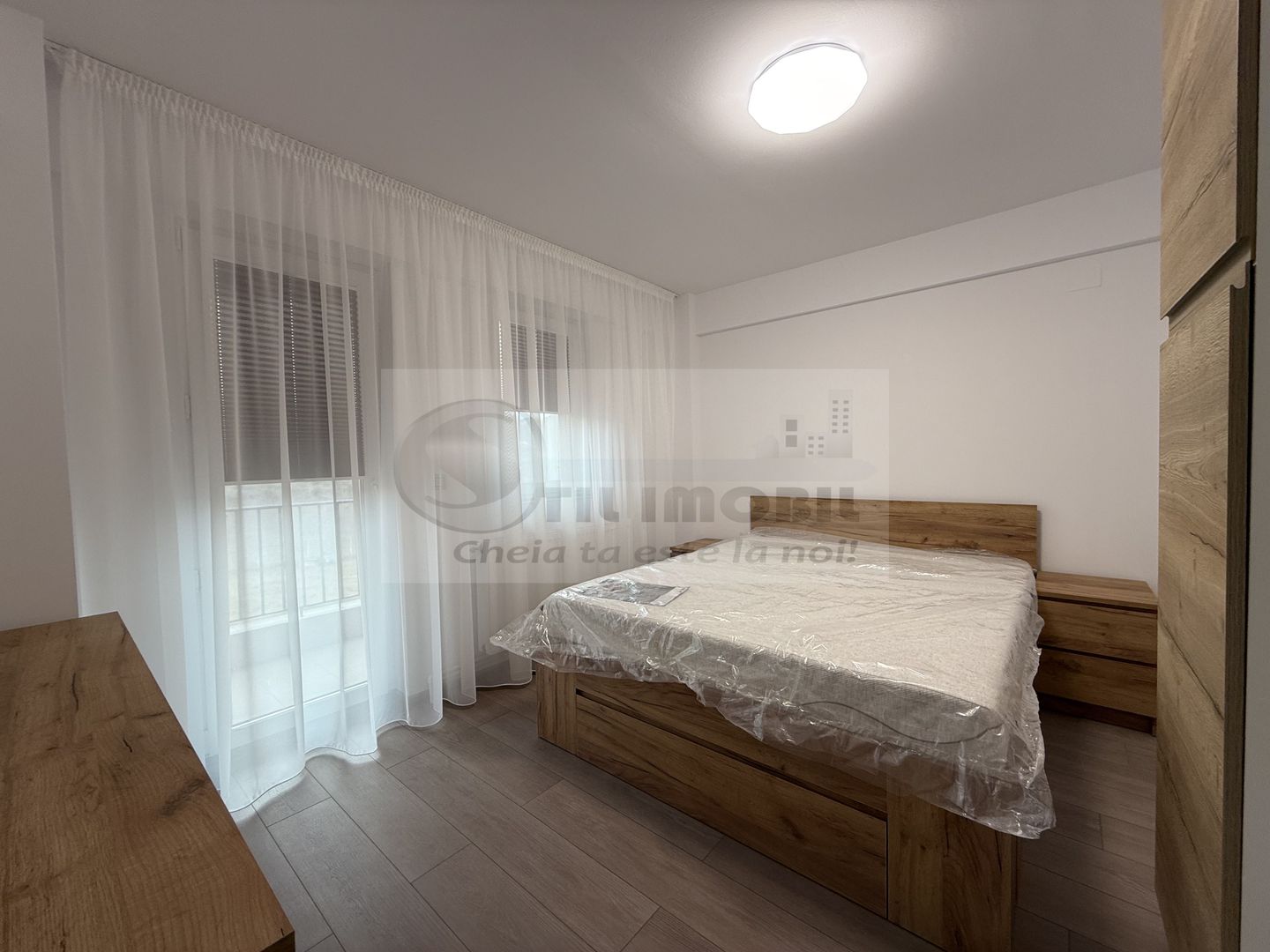 2 CAM DECOMANDAT BUCIUM LIDL LOC PARCARE PRIMA INCHIRIERE - Poză 2