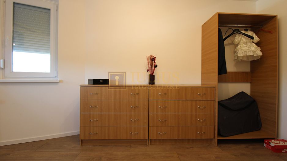 Casa in Blascovici, 5 camere + 3 bai, centrala proprie - Poză 21