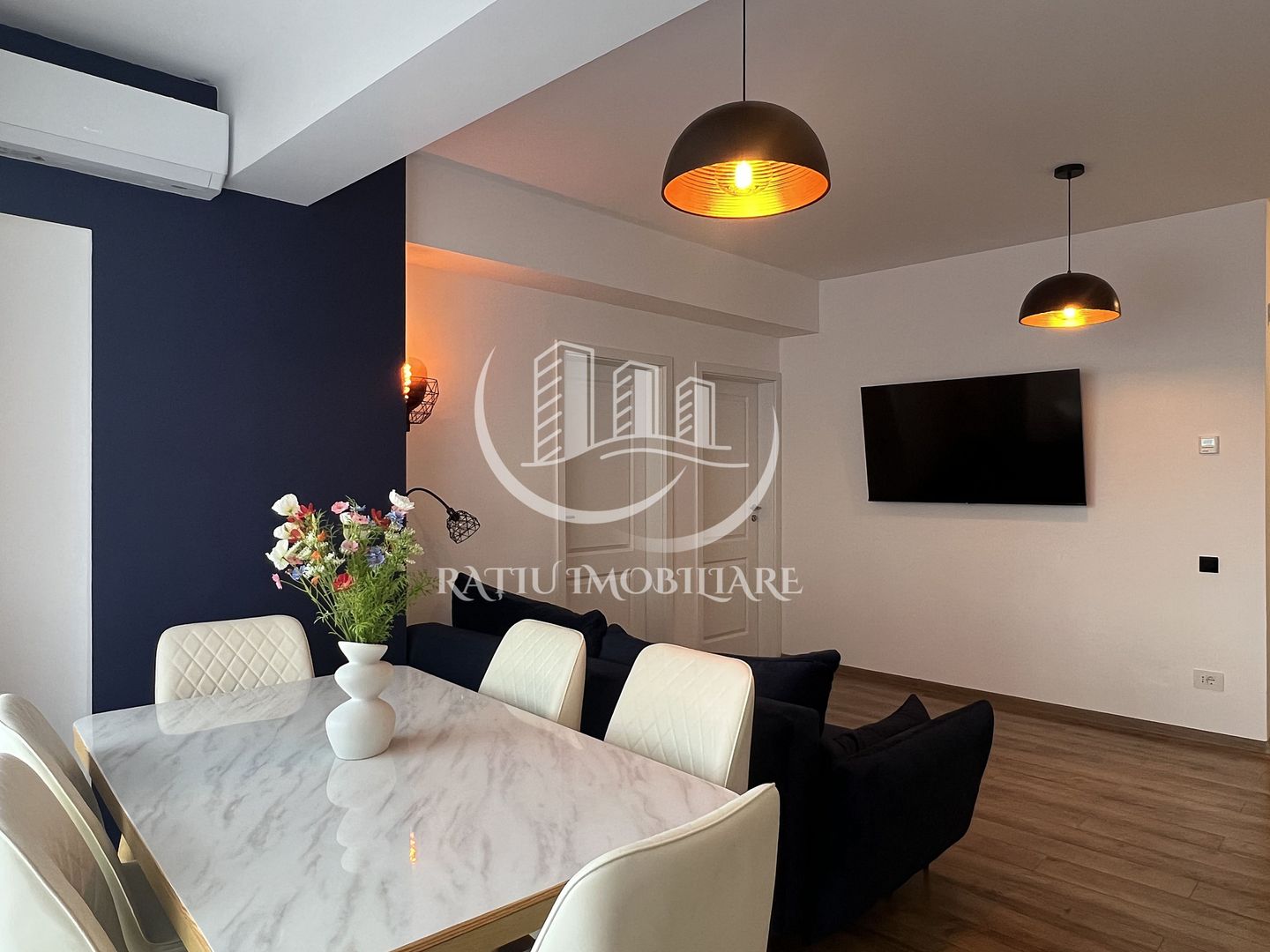 Apartament cu 3 camere | Terasa 70 mp | Luceafarul | Oradea - Poză 3