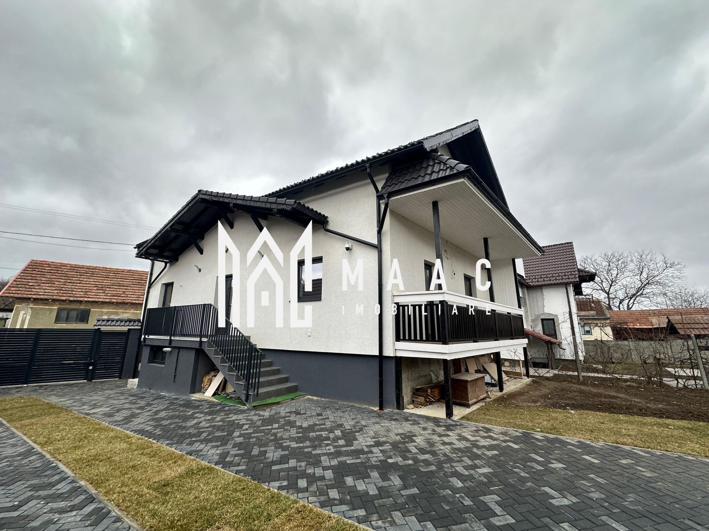 Casă 6 camere I 4 băi I 150mpu I Curte I Sebesu de Sus - Poză 2