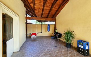 Casa renovata, 4 camere, 2 terase, mobilata, utilata, 568 mp teren - Poză 3