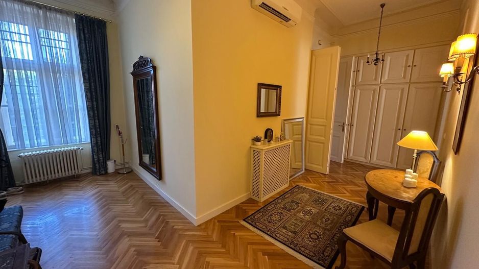 APARTAMENT DEOSEBIT IN ZONA CENTRALA - Poză 7