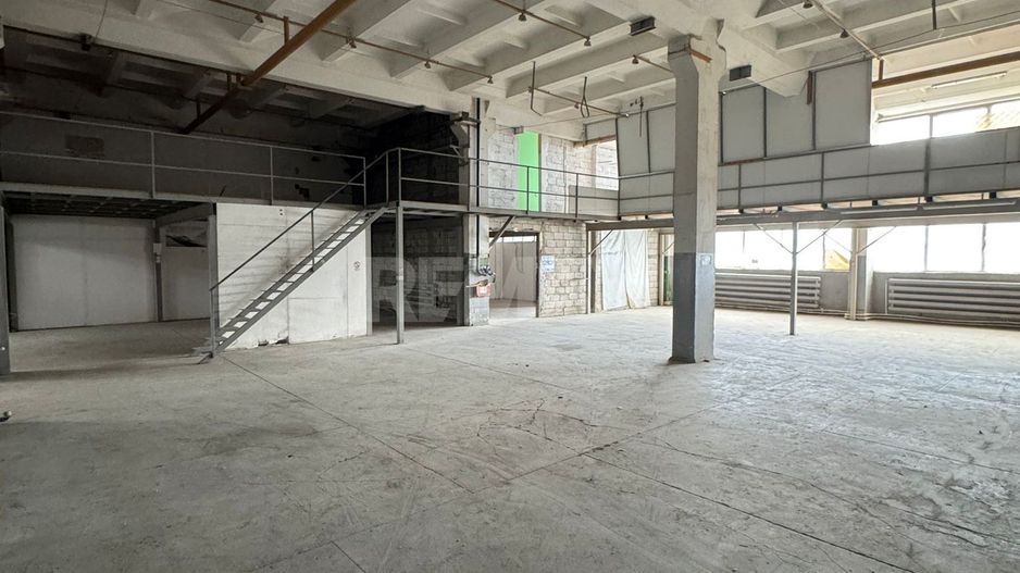 Spațiu comercial versatil în zona centrală - Poză 7