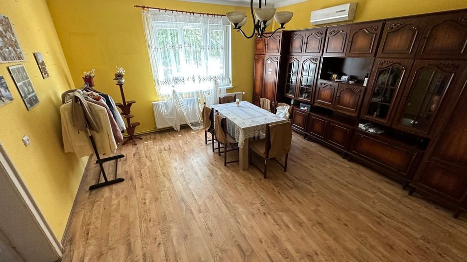 Casa cu teren 1394 mp zona Mehala - Poză 9