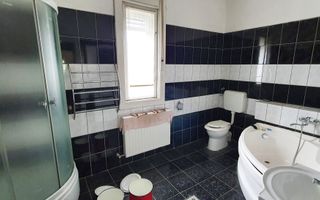 Casa cu 3 camere, 600 mp teren, deschidere la doua strazi, Centru - Poză 9