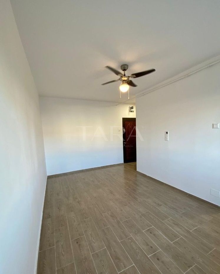 Oferim spre vanzare garsoniera-Dambul Rotund - Poză 1