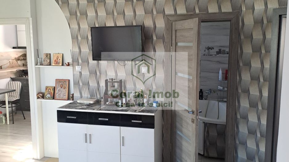 Inchiriez casa intrare Comuna Berceni - Poză 6