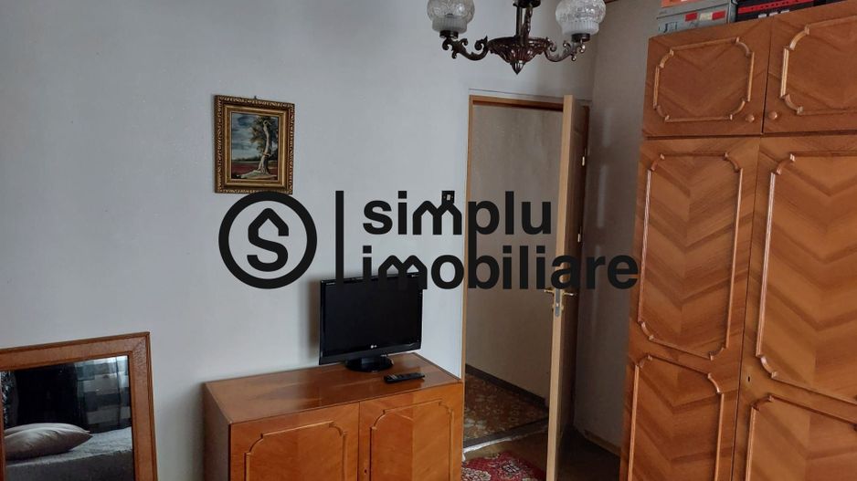 3 camere decomandate, etaj 3/4, Calea Bucuresti - 137 000 Euro - Poză 2