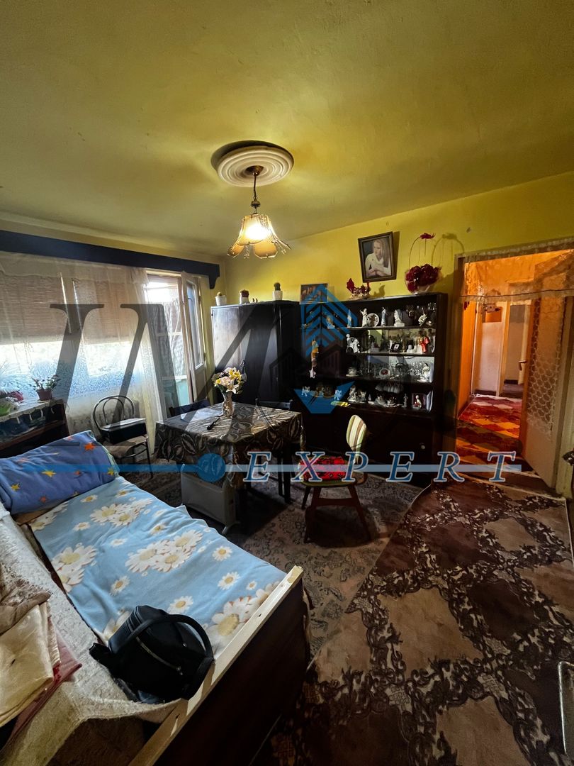 Apartament cu 4 camere de vânzare in Sebeș - Poză 1