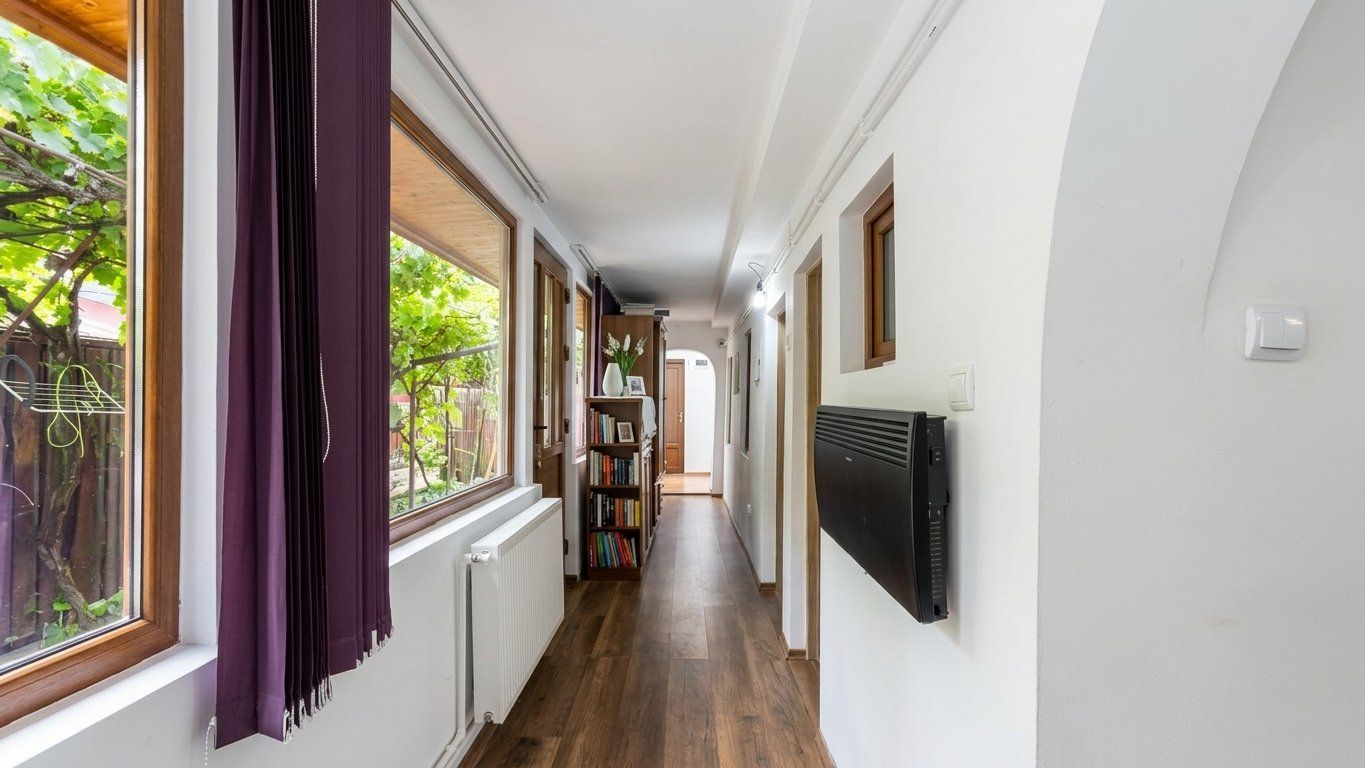 Casa 3 camere | 2 min Metrou Laminorului | Teren 241 mp | Renovata complet - Poză 3
