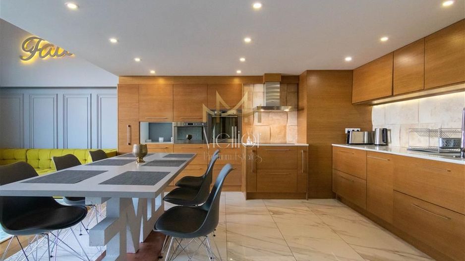 ?** Apartament superb pe doua niveluri Ultrafinisat Semicentral ** - Poză 6