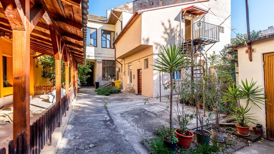 Apartament pe două nivele în Piața Catedralei, Arad. - Poză 3