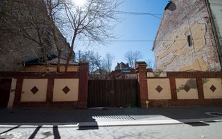 Teren ultracentral 1200mp și construcții - Poză 5