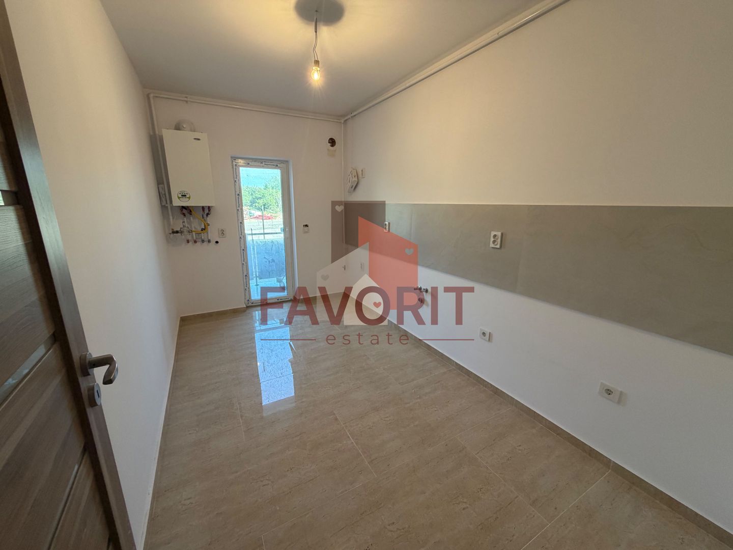 Disponibil imediat. Decomandat. Spatios - Poză 1