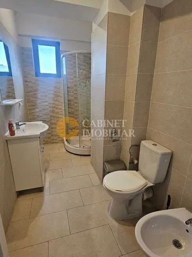 Chirie - 2 camere - zona Palas Mall - Poză 7