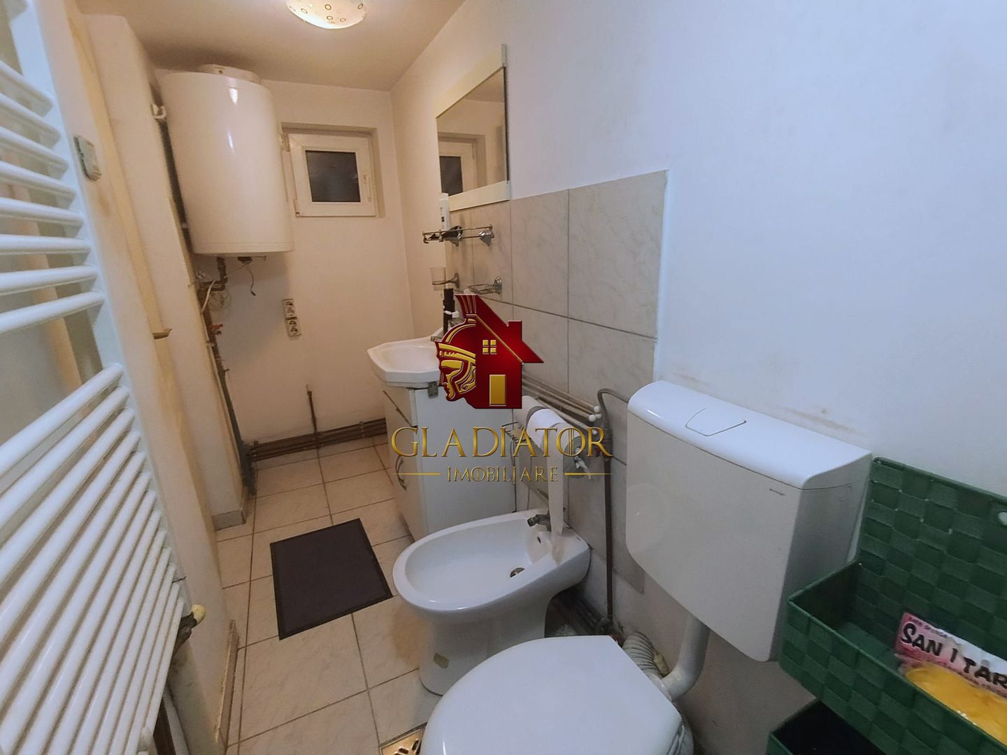 Casa cu teren 491 mp la pret de apartament cu 1 camera in Nicolina - Poză 18