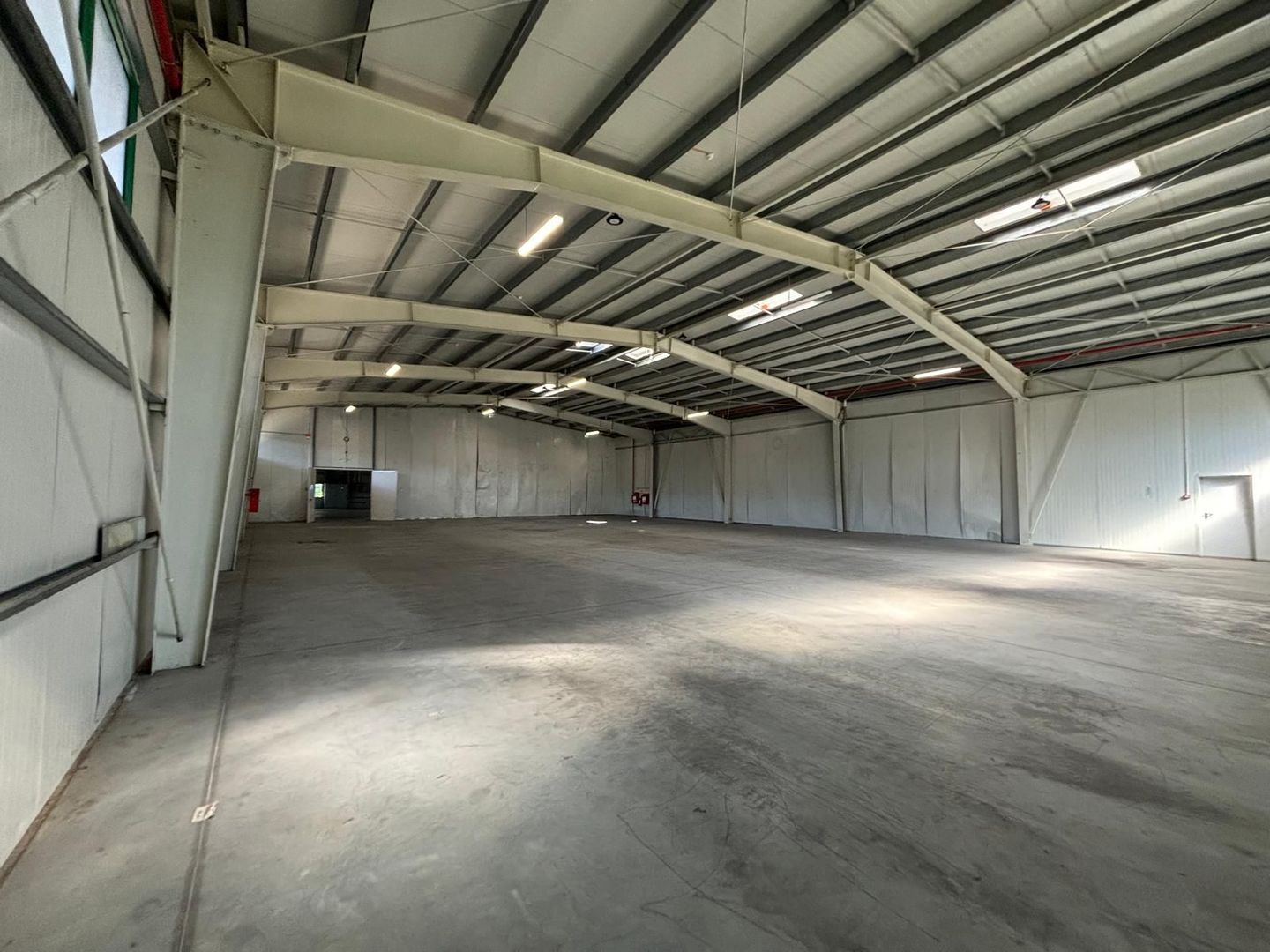 Hala industrial de 2000 mp cu autorizatie ISU Cat D - Poză 15