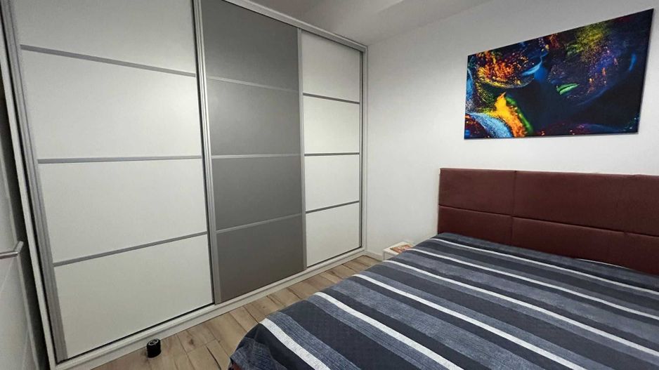Vând Apartament 2 Camere, cu Vedere la Parcul Sticlăriei, Etaj 7/7 - Poză 3