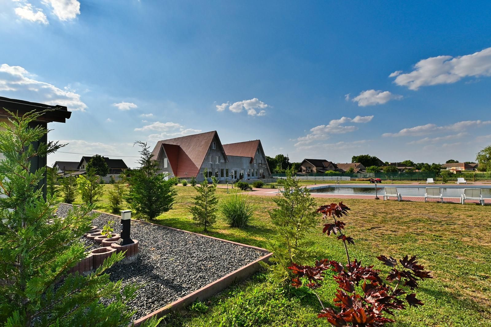 Sala de evenimente cu  piscina si foisor Biled COMISION 0 % CUMPARATOR - Poză 6