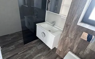 Vila Tunari cu vedere la LAC, 135m2 si curte mare - Poză 14