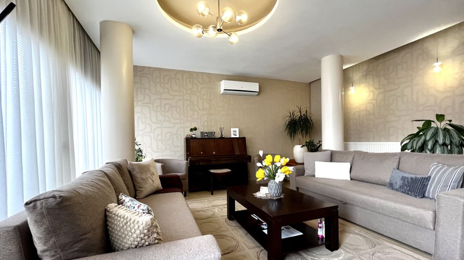 Casa spațioasă și primitoare cu garaj dublu, în Braytim – Soarelui - Poză 3