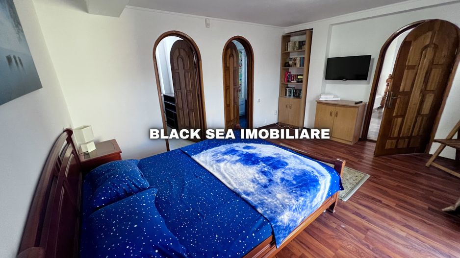 Vila 7 camere D+P+1+M - Gaze - 2 Garaje - 50m de plaja - Ocazie Unică - Poză 6