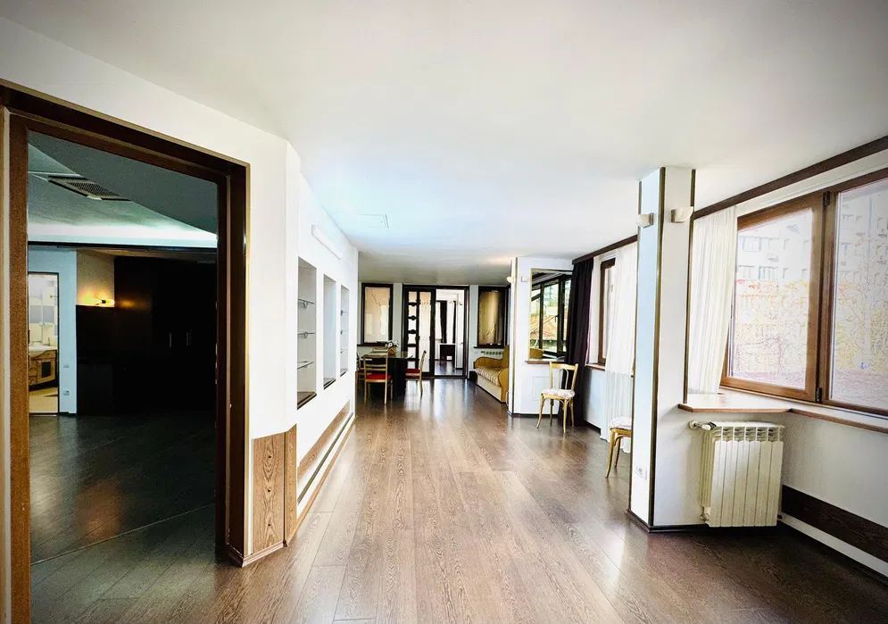 Apartament luxos spatios, centru,pet friendly, echipat + loc parcare - Poză 7